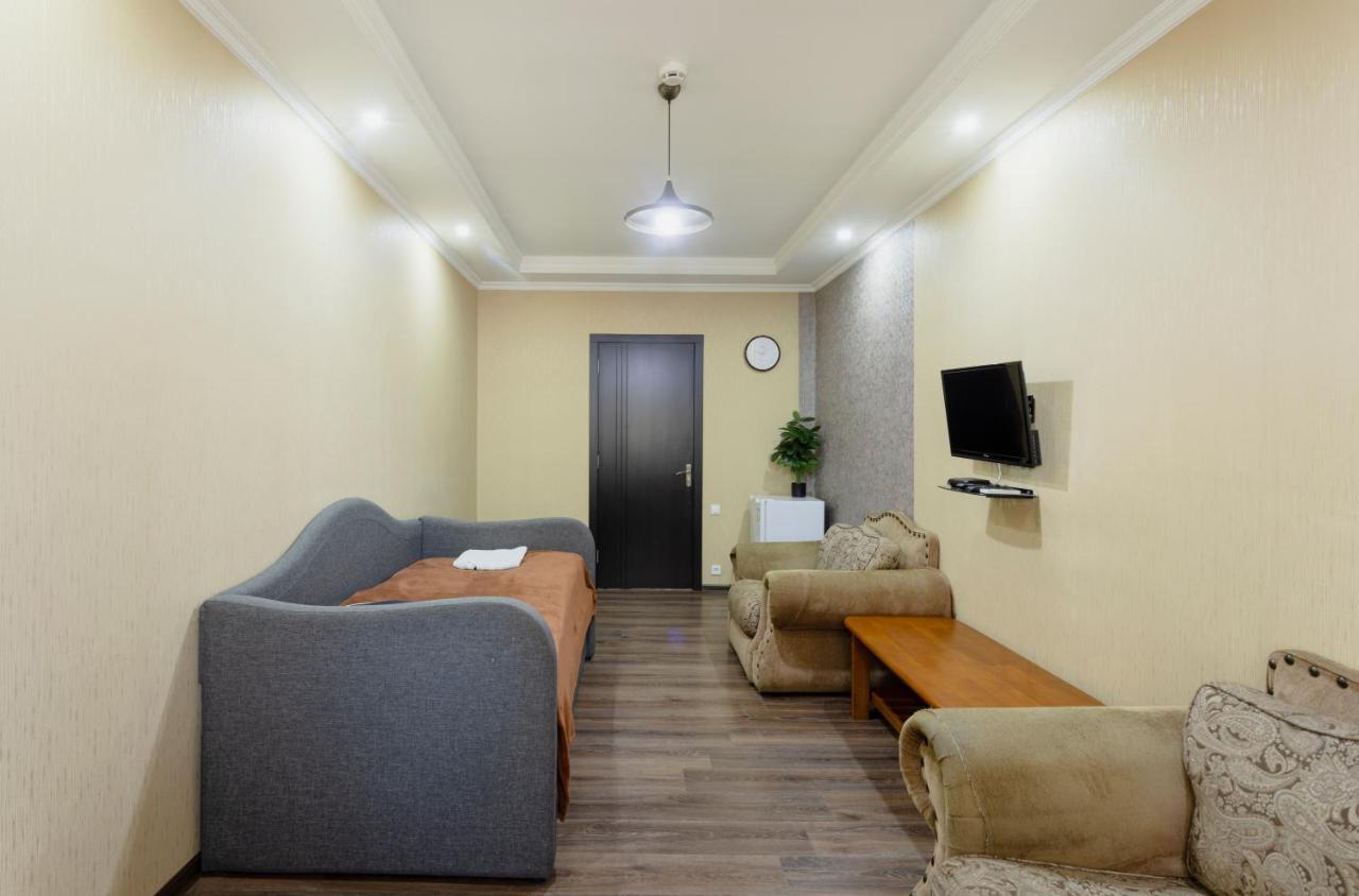 Marcos Hotel Tbilisi Eksteriør bilde