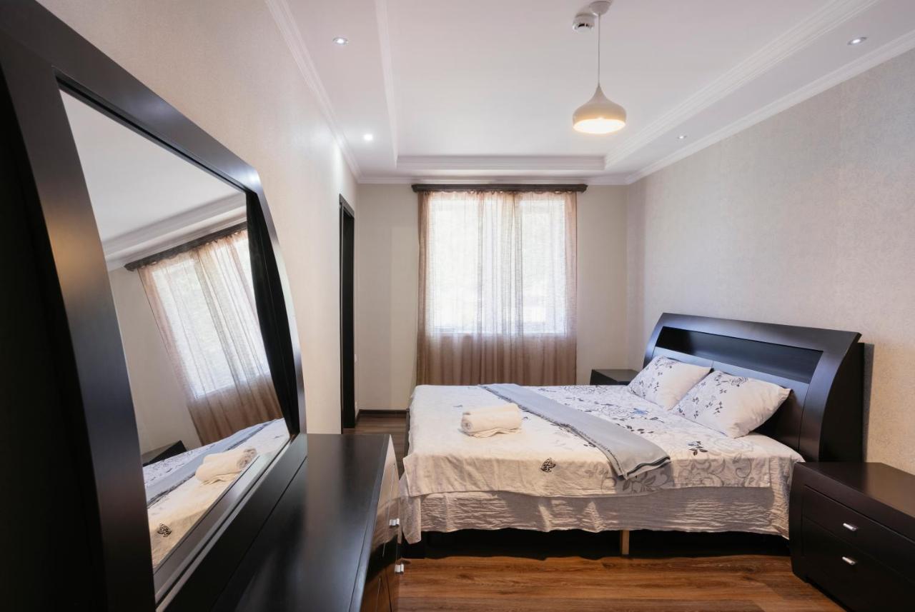 Marcos Hotel Tbilisi Eksteriør bilde