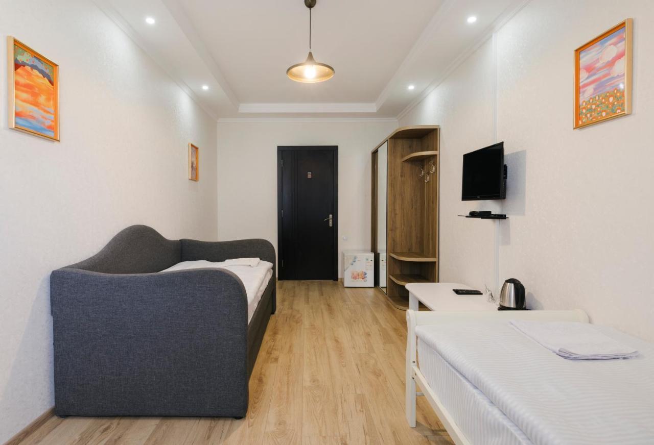 Marcos Hotel Tbilisi Eksteriør bilde
