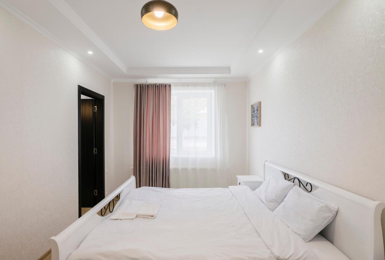 Marcos Hotel Tbilisi Eksteriør bilde